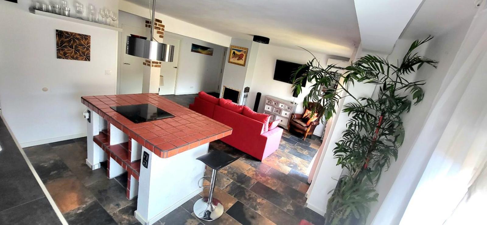Apartment Cosy 2 Bedroom On 5 Floor With Balcony In The Centre Of Near The Playa- Spain *