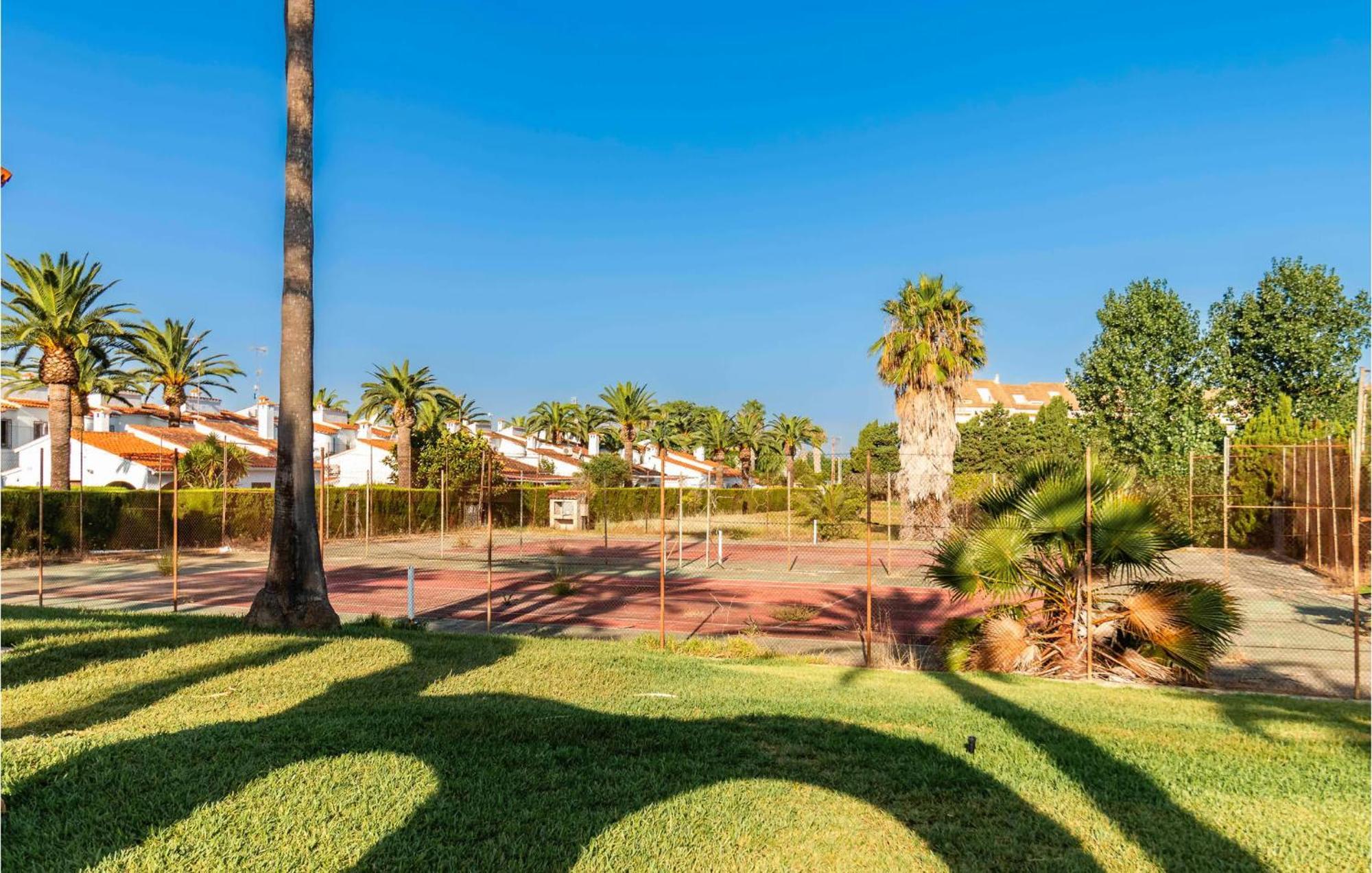 3 Bedroom Cozy In Denia