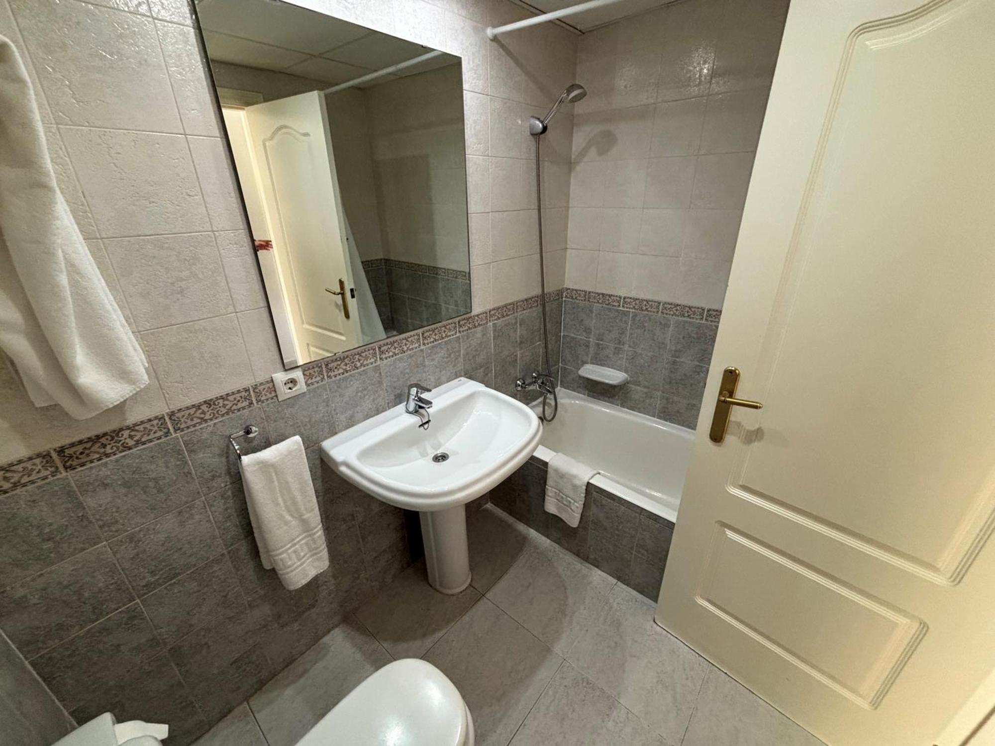 La Fontana E-primer Piso-serviden Apartment