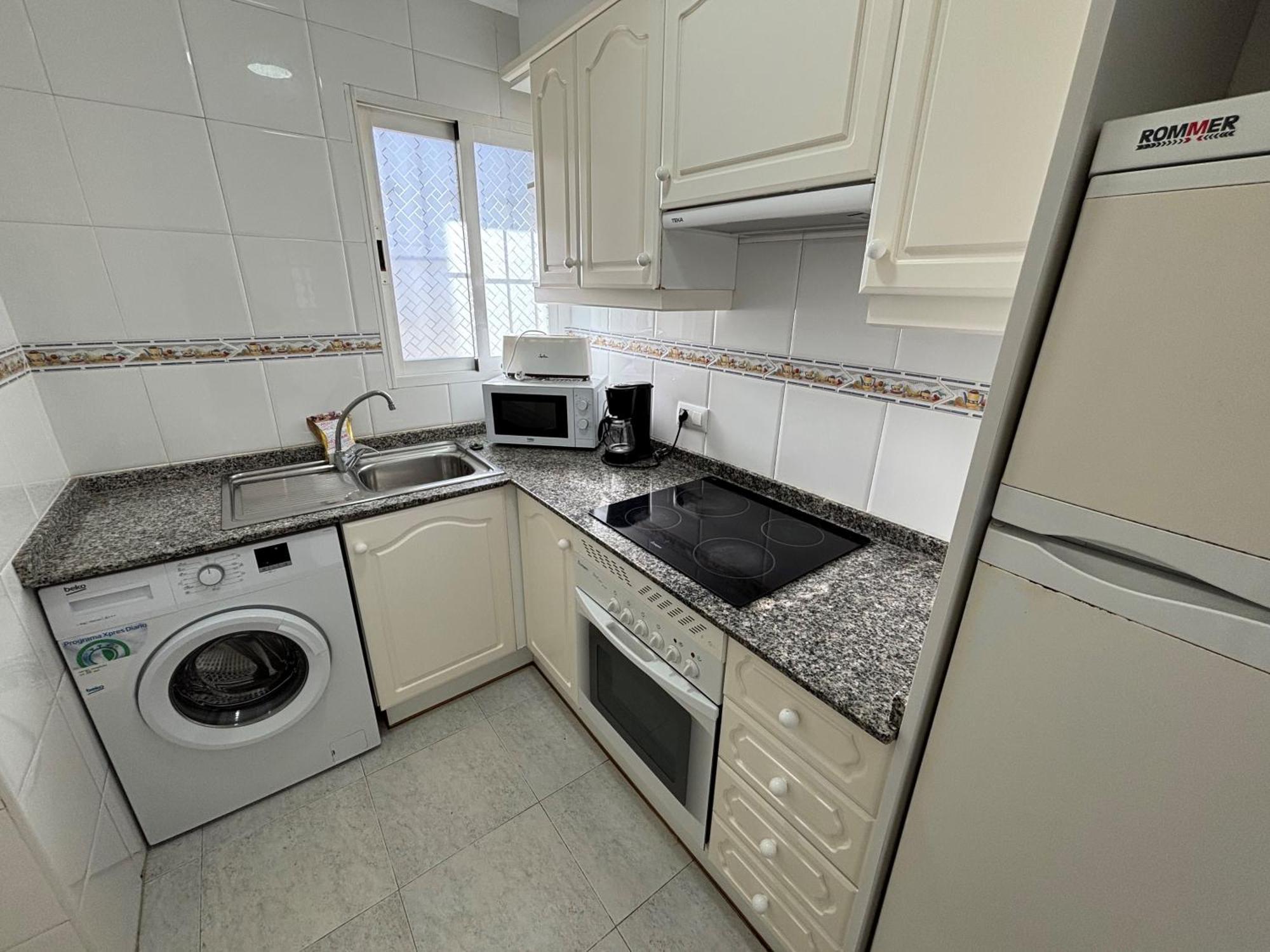 La Fontana E-primer Piso-serviden Apartment *