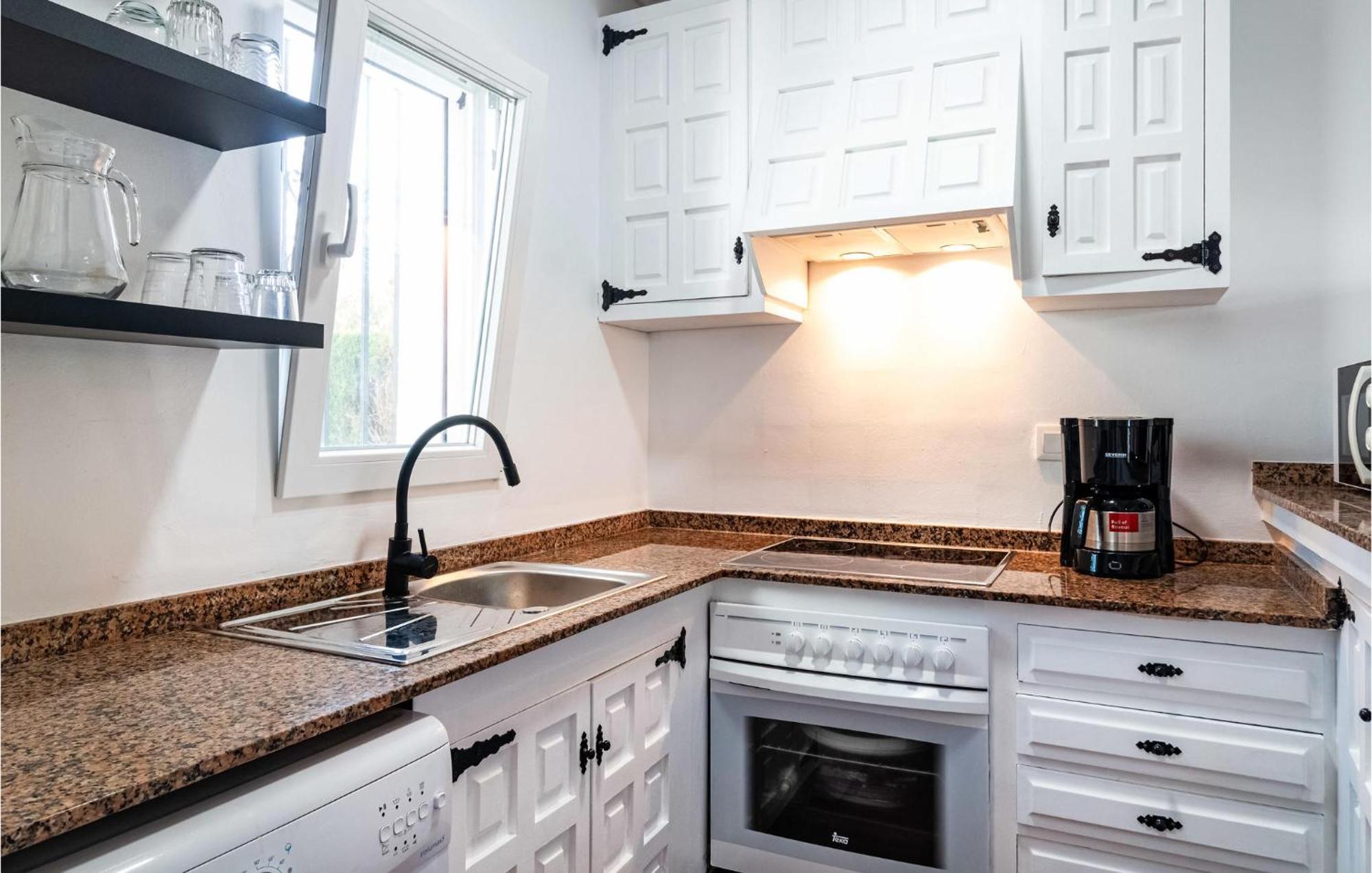 3 Bedroom Cozy In Denia