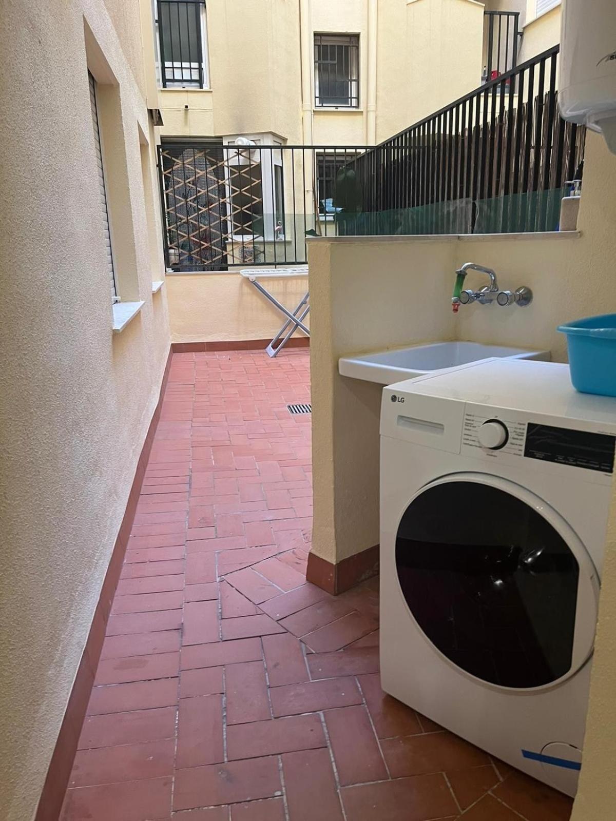 Moderno Centrico Con Piscina Y Parking Apartamento