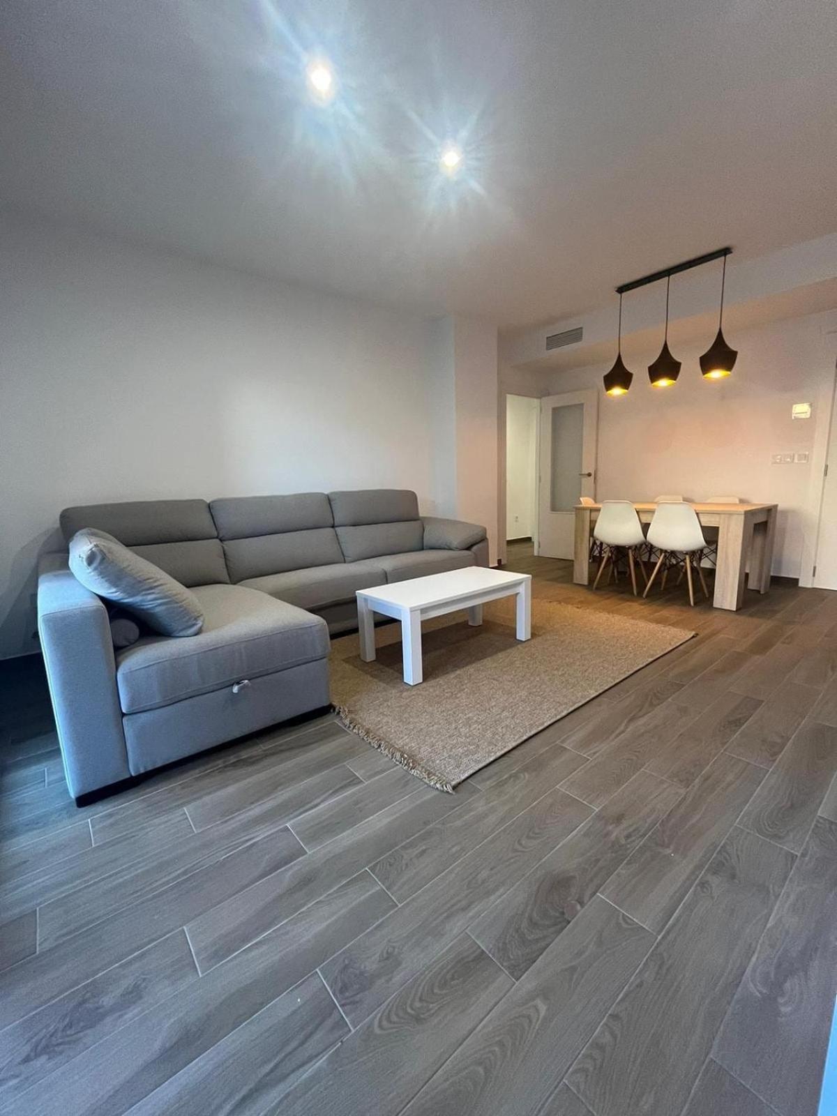 Apartamento Moderno Centrico Con Piscina Y Parking *