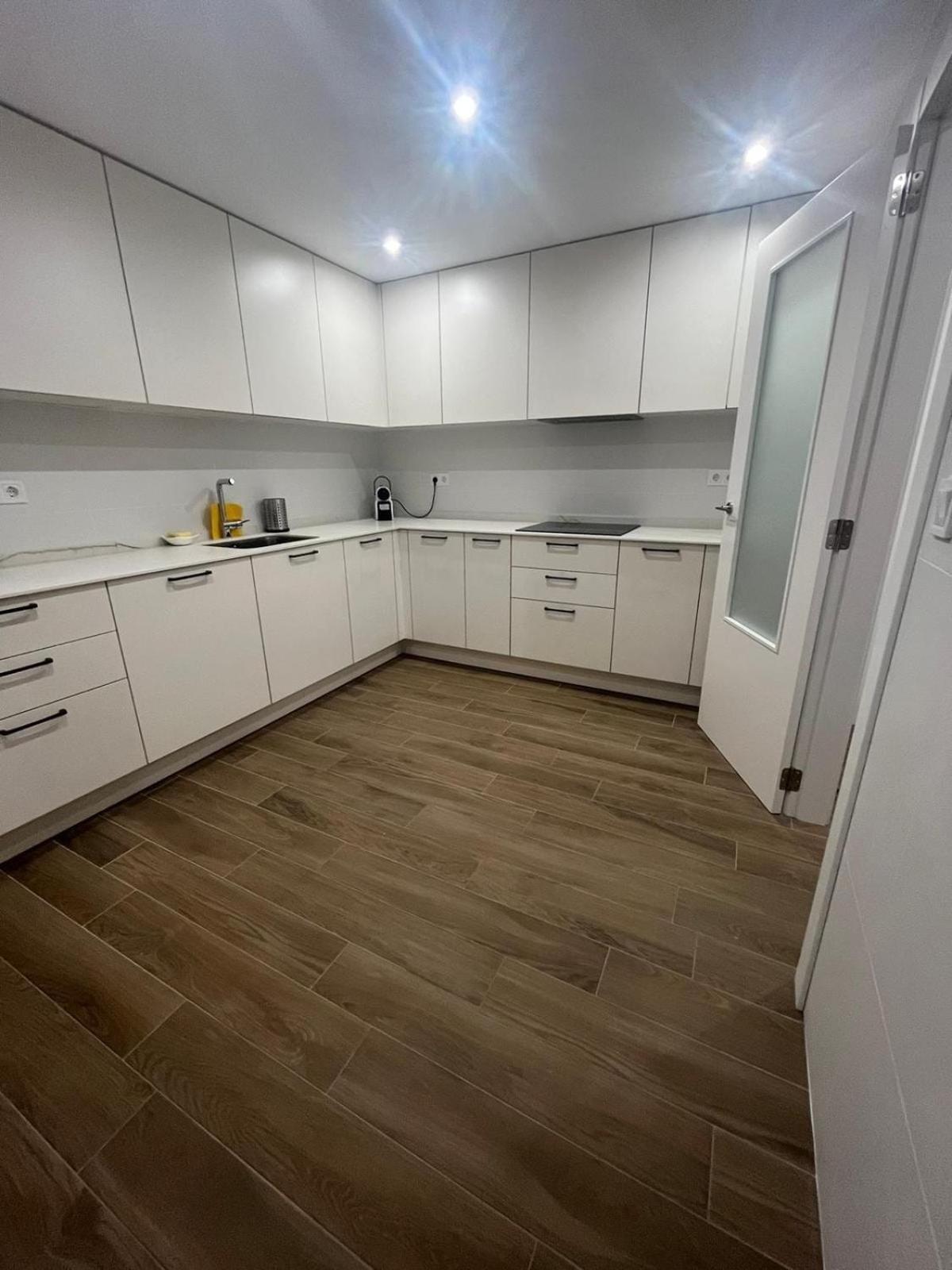 Apartamento Moderno Centrico Con Piscina Y Parking *
