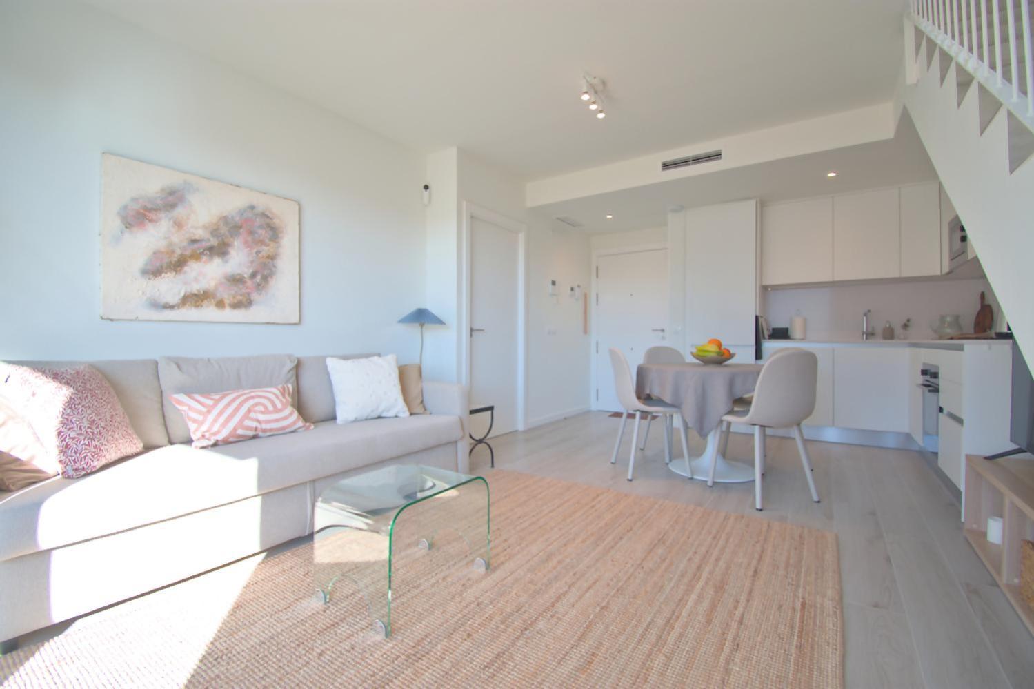 Coastal Chic By Edeal Homes *