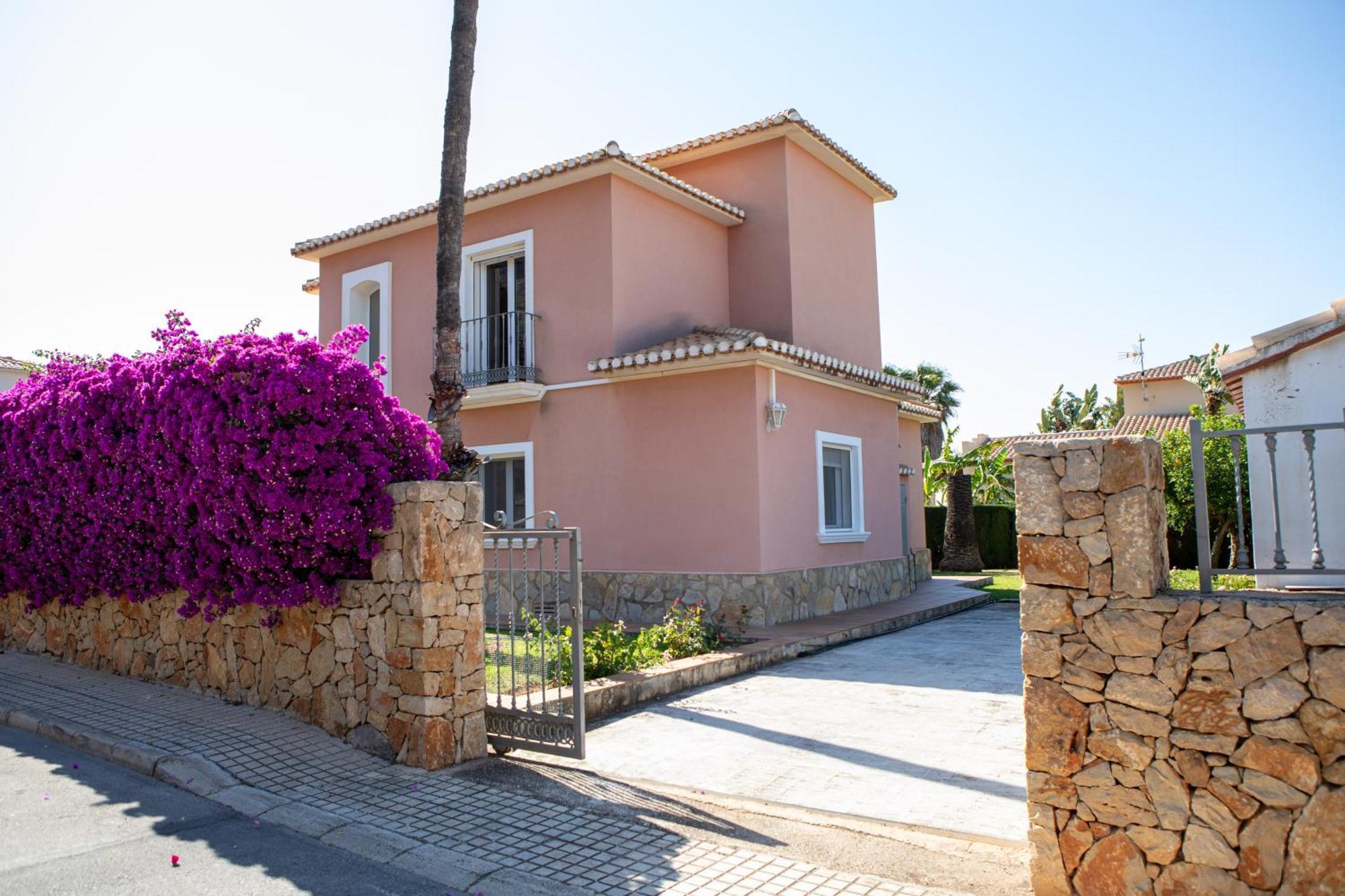 Cuatro Soles By Family Homes Villa Denia