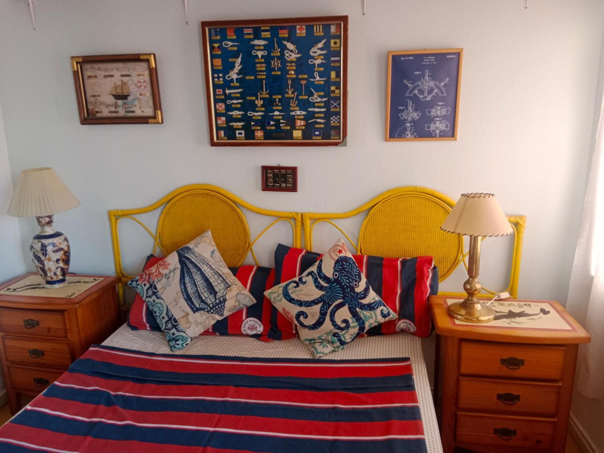 Comfortable Righ In Centre, Near & Port ,wifi * Denia