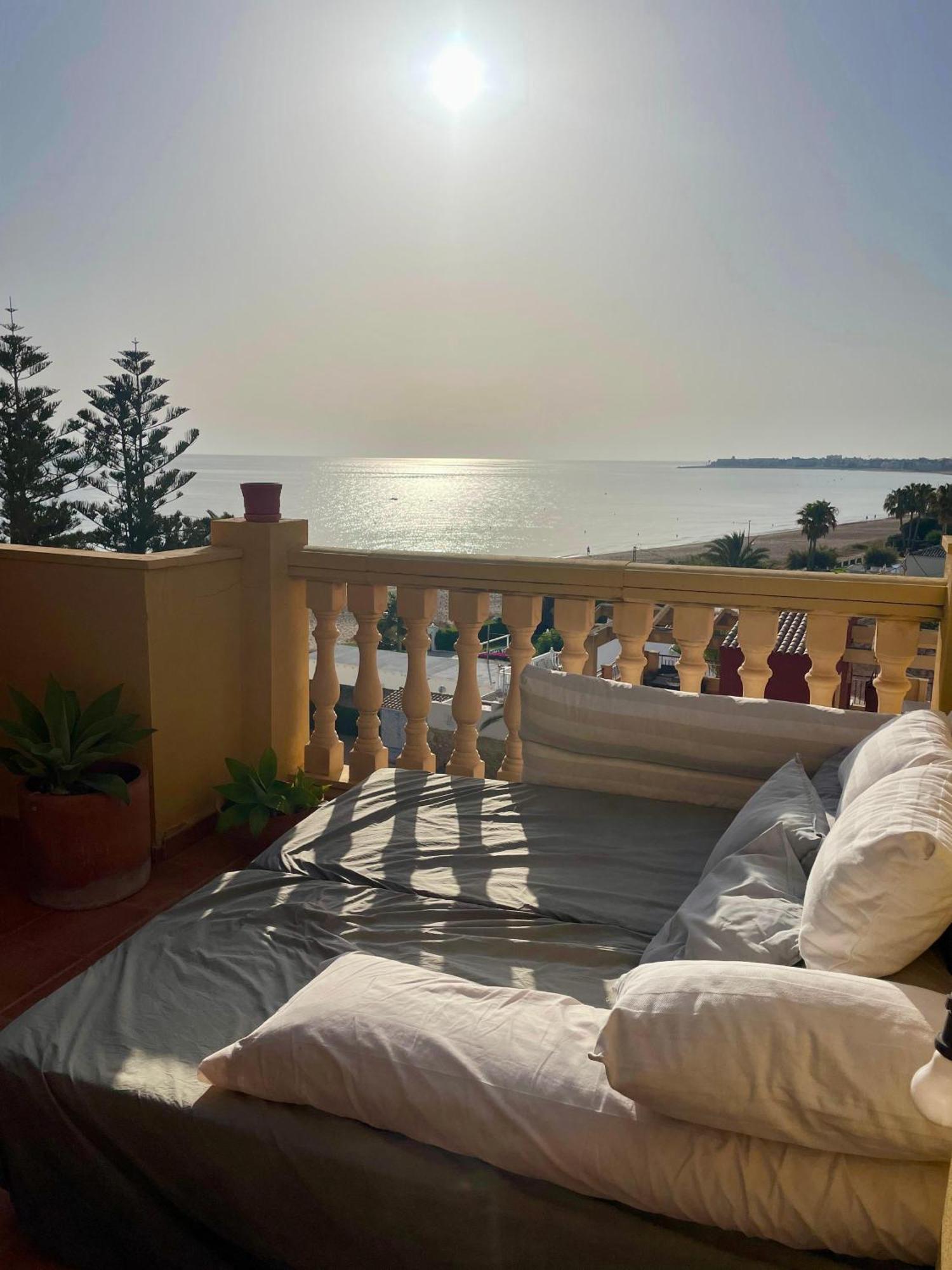 Acogedor En 1 Línea De Playa Apartamento
