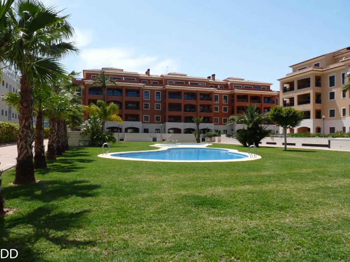 Jardinas De Les Marinas