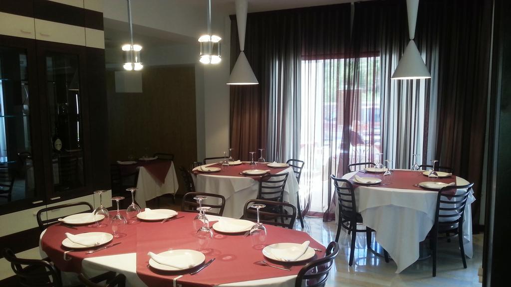 Hotel Montgo 2*