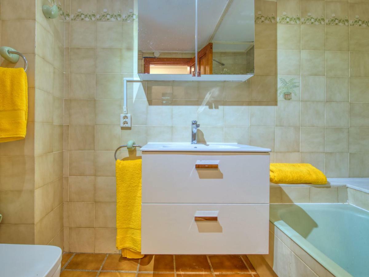 Les Arenes-7 By Interhome