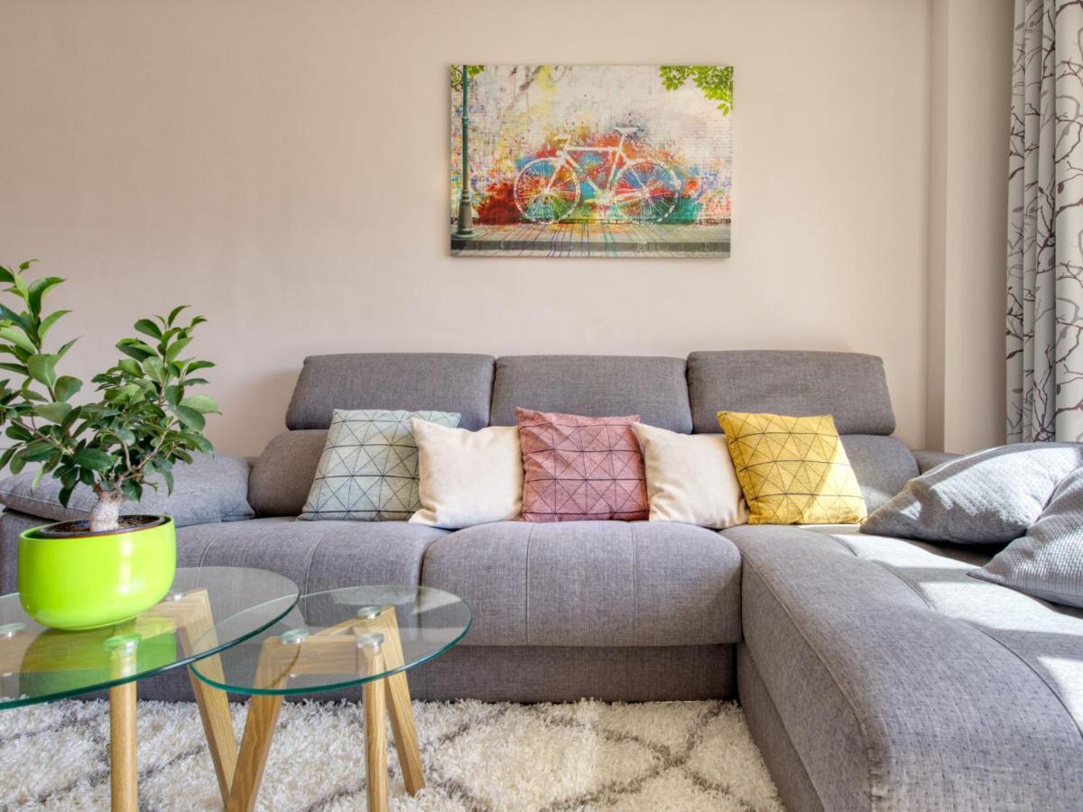 Aquamarine By Interhome *